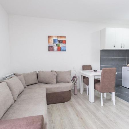 Apartmani Centar Loznica Εξωτερικό φωτογραφία