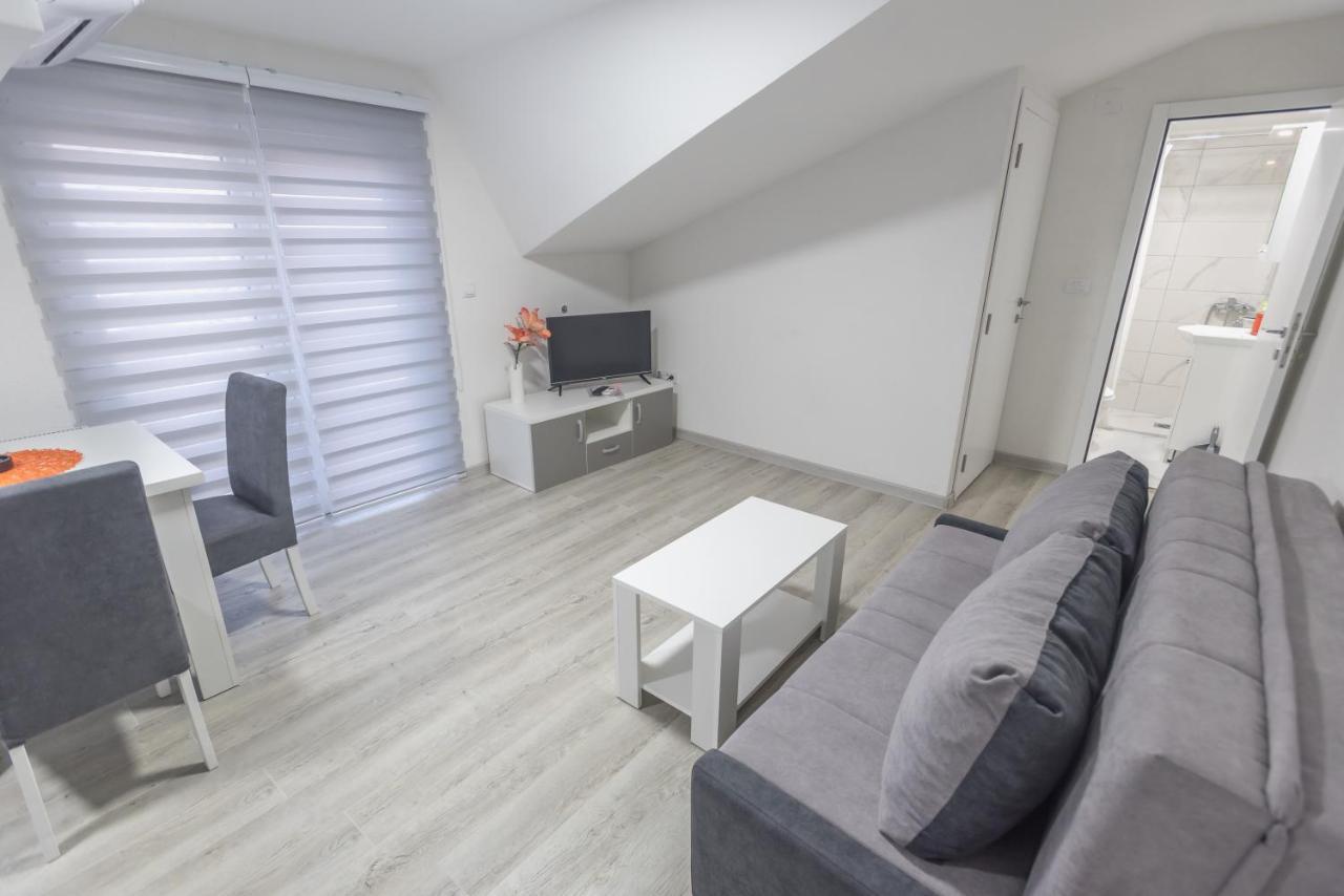 Apartmani Centar Loznica Εξωτερικό φωτογραφία